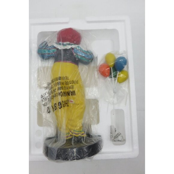 IT Pennywise Talking CLOWN 2018 Figurine With Multicoloured Balloons 14" Tall - Picture 5 of 14